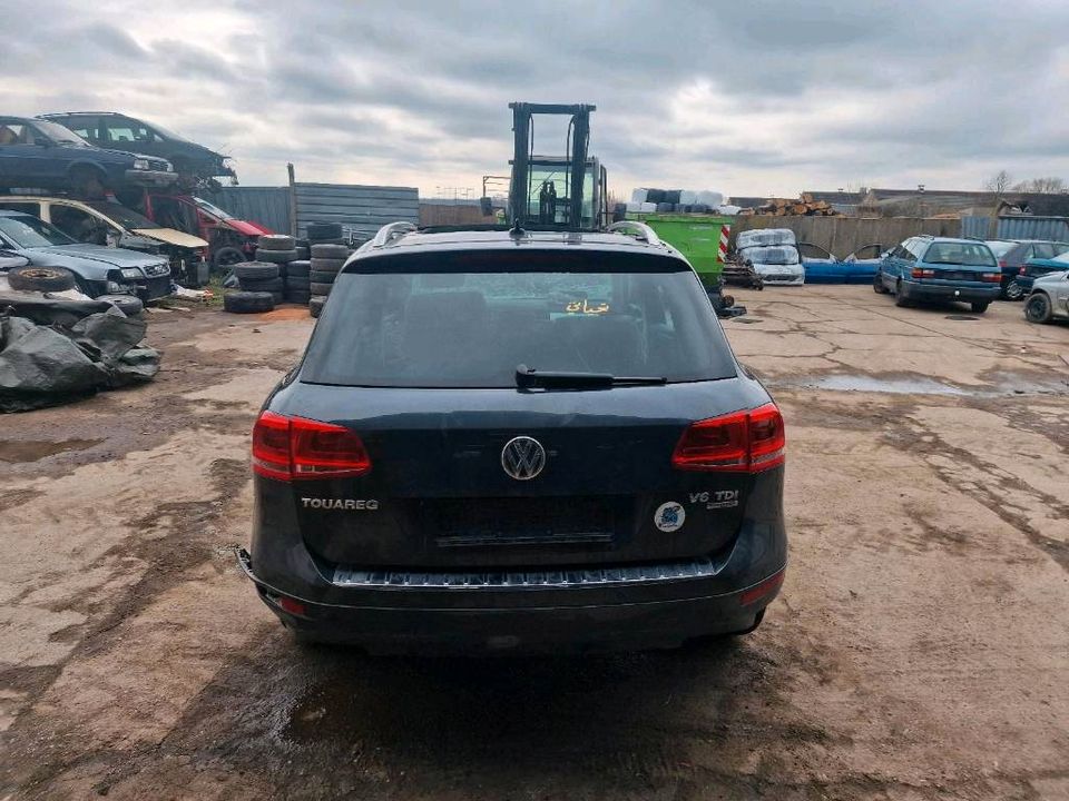 VW Touareg 3,0 tdi ,Achse und viele weitere Teile in Oranienbaum-Wörlitz