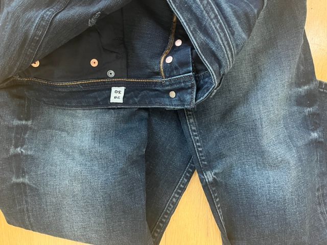 2 JACK & JONES Jeans, Größe 28/30, Neuwertig in Berlin