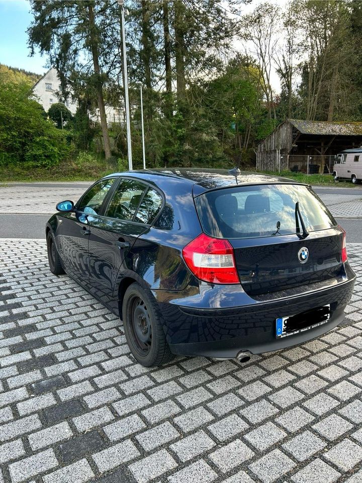 BMW E87 118i in Schleiden