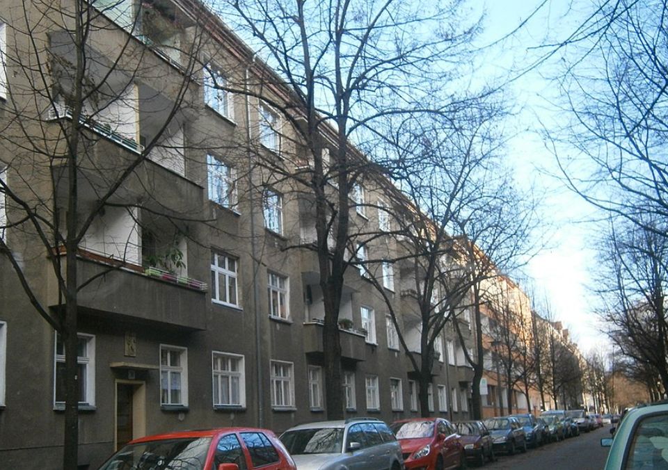 Sehr gepflegtes Mehrfamilienhaus mit Dachgeschossausbaupotential Berlin-Weißensee in Berlin