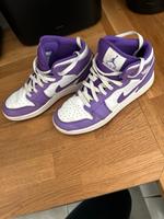 Nike Air Jordan lila weiß Größe 38 Nordrhein-Westfalen - Dinslaken Vorschau