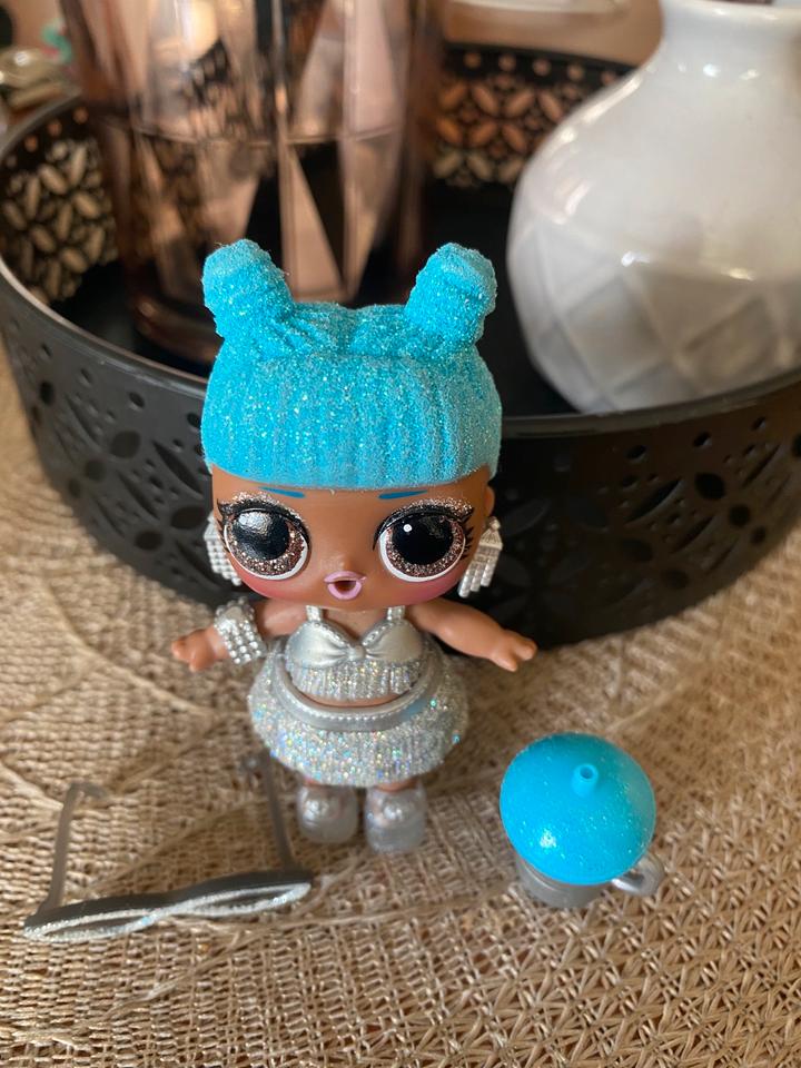 LOL Surprise Doll Puppe ICE Baby Winter Disco Glitter Glitzer in Roßdorf