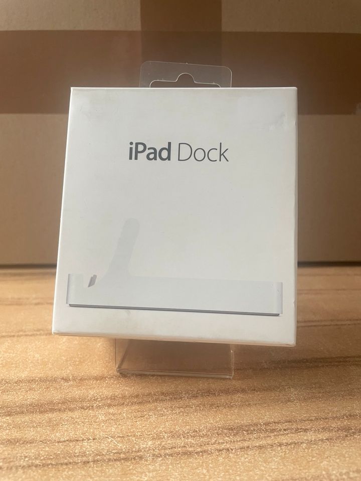 Apple iPad 2 Dock, neu, OVP in Langenhagen