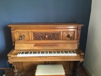 Beautiful old piano in good condition for sale in Friedrichshain Friedrichshain-Kreuzberg - Friedrichshain Vorschau