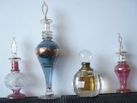 4  leere Parfüm Flacons  21-4 Dortmund - Eving Vorschau