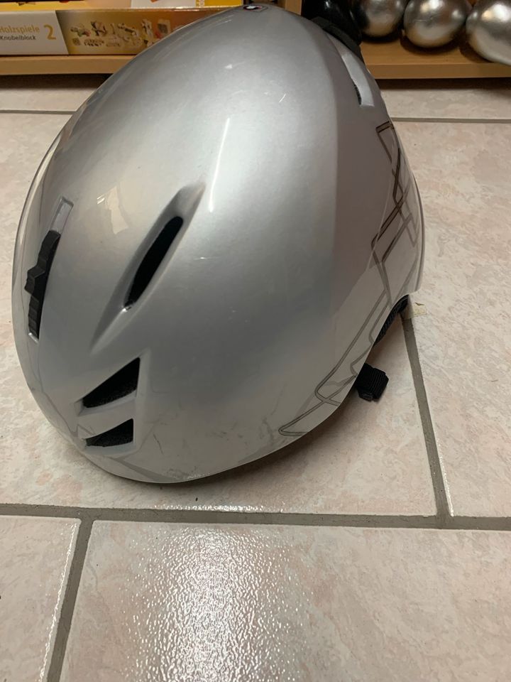 Skihelm unfallfrei in Memmingen