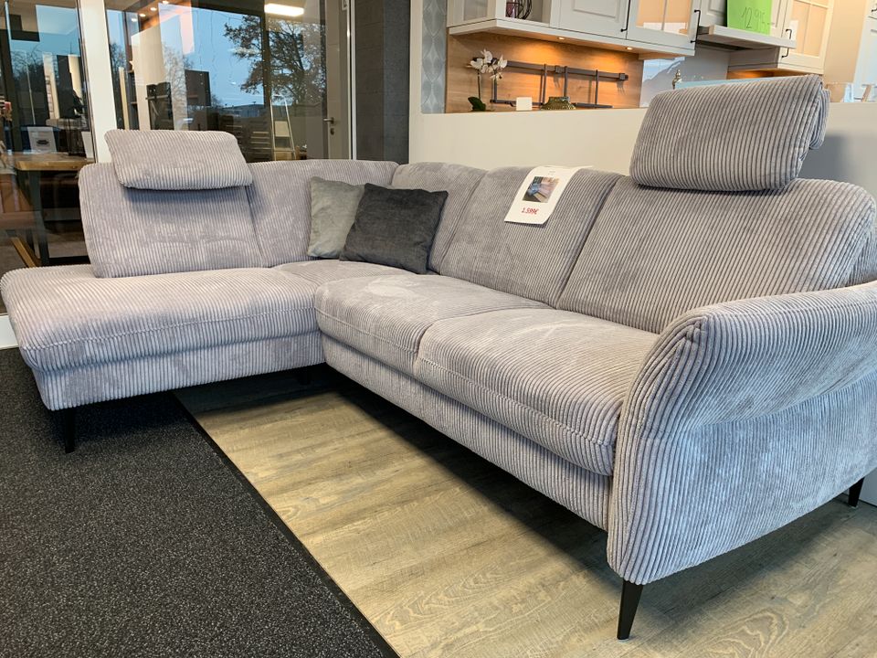 Sofa/Garnitur/Couch/Cord/Cord-Garnitur/L-Couch statt 2199€ in Westoverledingen