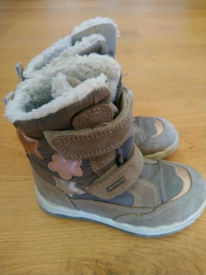 Primigi Winterstiefel Mädchen Gr. 27 in Insingen