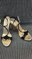 Leder Pumps Giorgio Armani,  NEU Dresden - Laubegast Vorschau