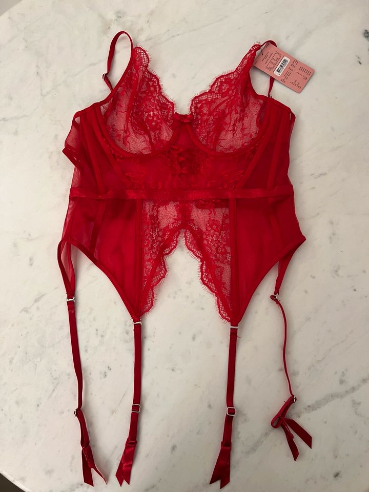 Hunkemöller Bustier Dessous rot 70C in Düsseldorf