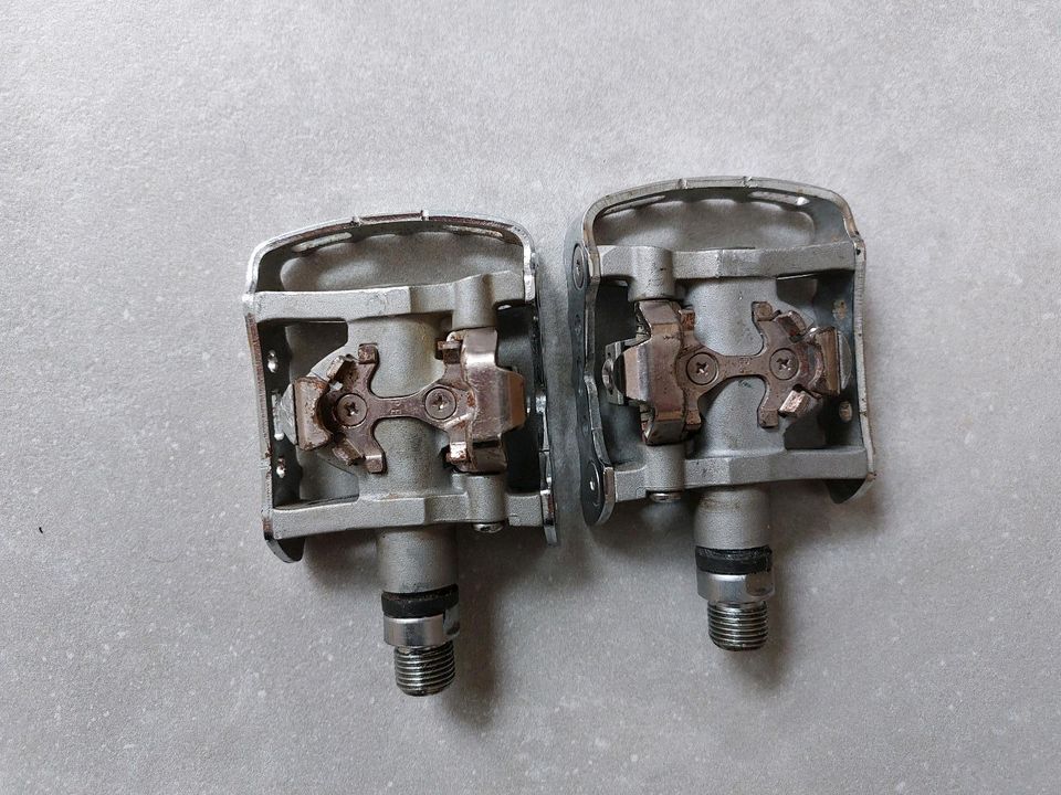 Shimano SPD Pedals PD-M324 in Teisendorf