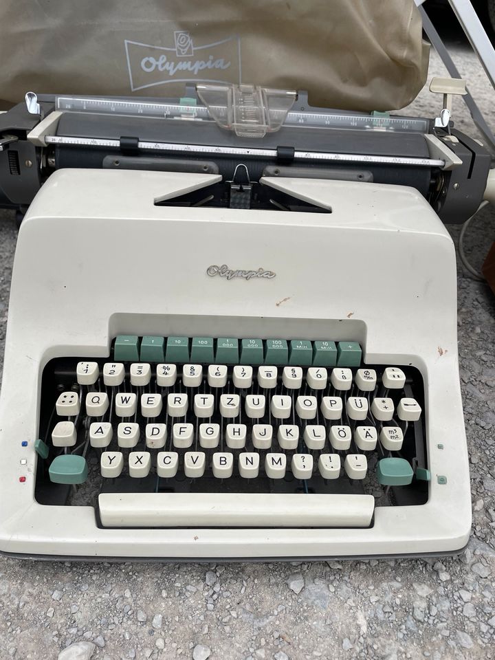 Schreibmaschine Olympia in Lippstadt