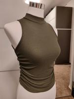 Khakifarbenes T-Shirt Top Shein Gr. 34 XS Niedersachsen - Stuhr Vorschau