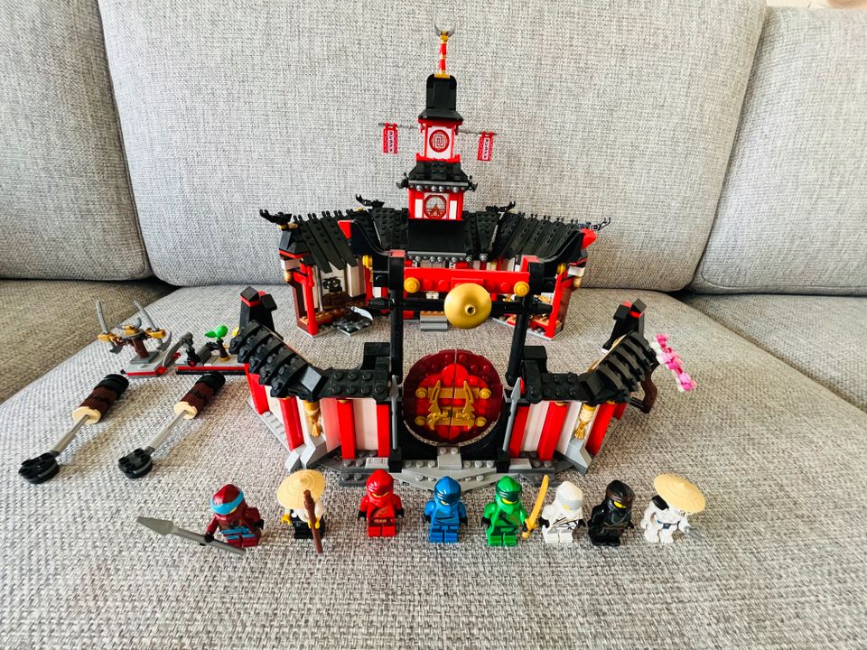 LEGO Ninjago - Kloster des Spinjitzu (70670) in Lübeck