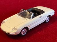 Schuco Alfa Romeo Spider 1600 Duetto 1966, 1:43 Bayern - Regensburg Vorschau