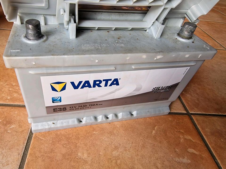 Varta Silver Dynamic E38 12v 74Ah 750A(en) in Nordrhein-Westfalen -  Rheinberg, Ersatz- & Reparaturteile