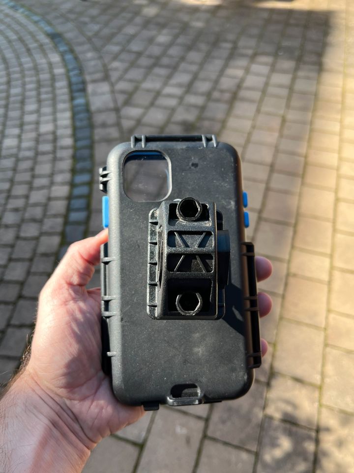 Fahrrad iPhone 11 Halter inkl. Hülle in Weimar (Lahn)