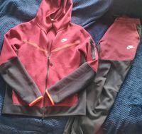 Nike Tech Fleece Anzug Bordeaux Nordrhein-Westfalen - Oberhausen Vorschau