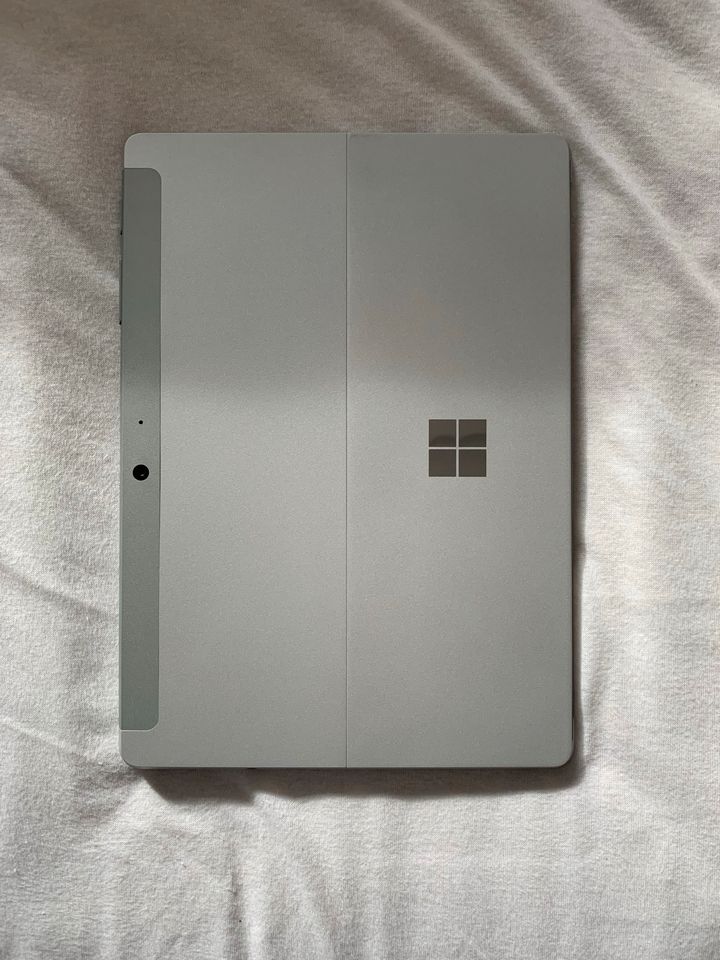 Microsoft Surface Go 2 in Bochum