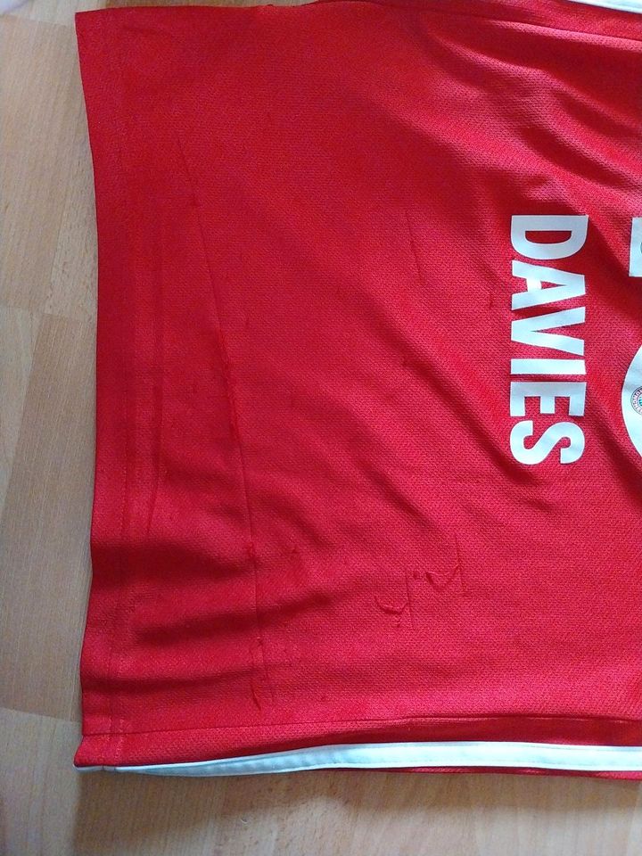 Bayern München Trikot Fußball Davies 152 in Völklingen