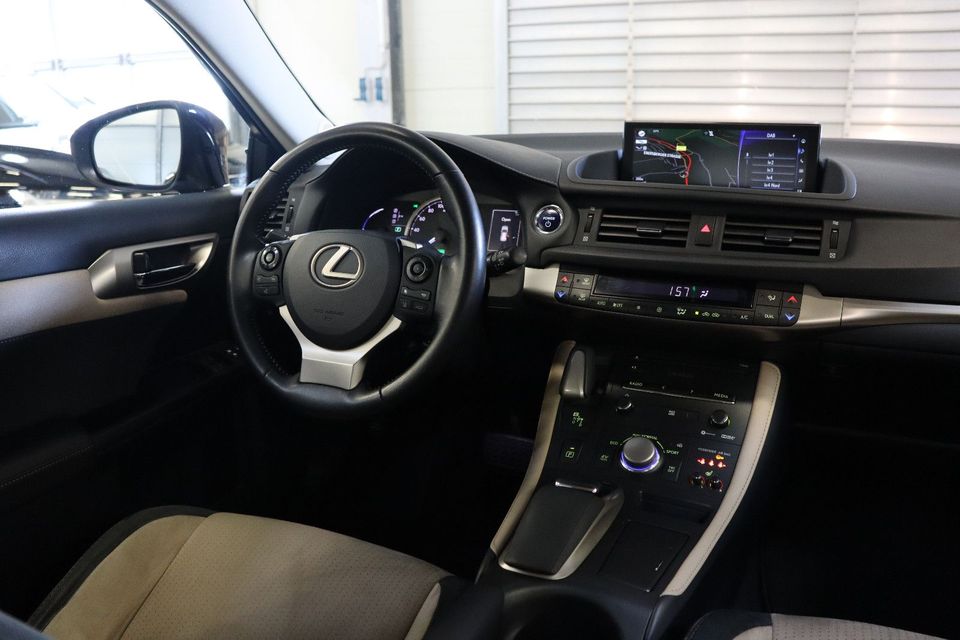 Lexus CT 200h Executive Line Aut DAB Navi Temp Kamera in Gersfeld