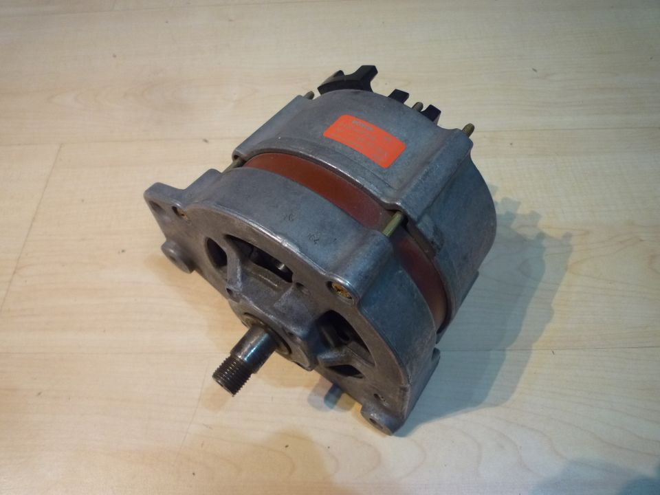 BOSCH Lichtmaschine Audi 80 90 100 Coupe B2 Gt VW Golf B3 Motor in Herrischried