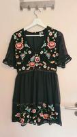 kurzes schickes Kleidchen mit Blumen von Asos Hessen - Bad Nauheim Vorschau