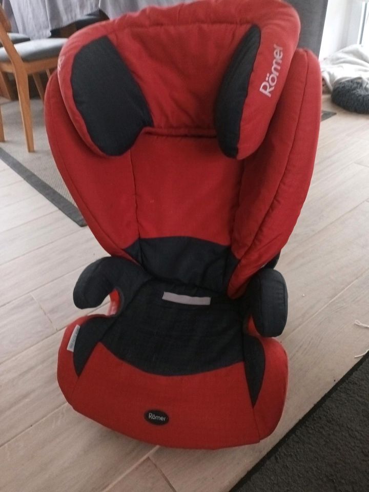 Britax Kidfix  Isofix  15-36 kg Kindersitz in Odelzhausen