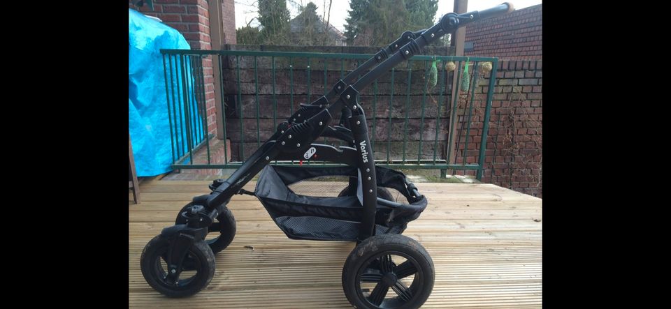 Kinderwagen Narurkind Varius Braunbär Öko kaum benutzt Luftreifen in Krefeld