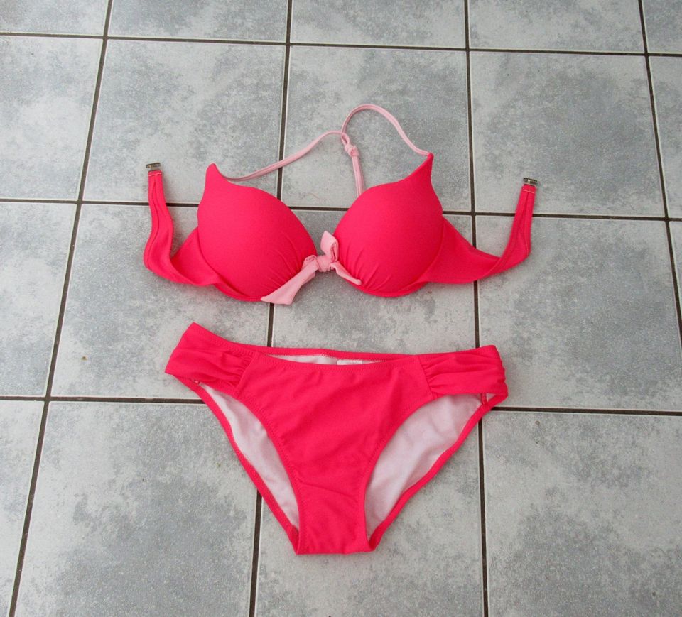 NEUER rosafarbener Bikini mit gepolsterten Cups Größe M in Kr. München -  Neubiberg | eBay Kleinanzeigen ist jetzt Kleinanzeigen
