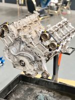 Mercedes E500 W212 4,7 Motorschaden Reparatur Überholung Bielefeld - Schröttinghausen Vorschau