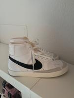 Damen Nike Sneaker Bayern - Hirschaid Vorschau