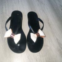 Ted Baker  Sandalen Gr 7(40) schwarz/ Weiß Schleswig-Holstein - Kiel Vorschau