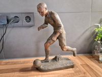 H. Fugere Bronze Metall Figur Fußballer antik signiert Skulptur Mecklenburg-Vorpommern - Stralsund Vorschau