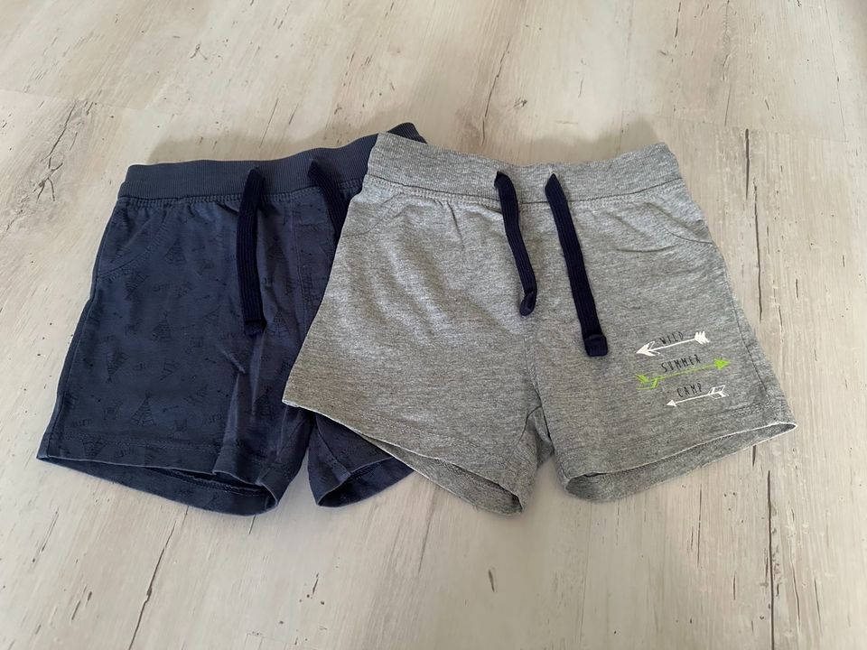 Shorts Größe 86/92 in Thale-Weddersleben