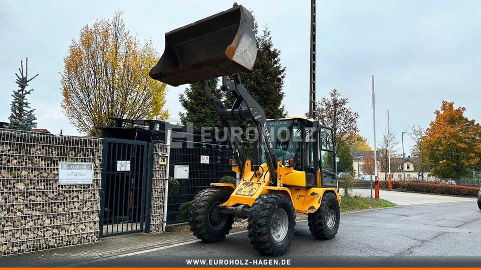 Radlader Volvo L 30 B, Schnellwechsler, Allrad, 3. Steuerkreis in Hagen