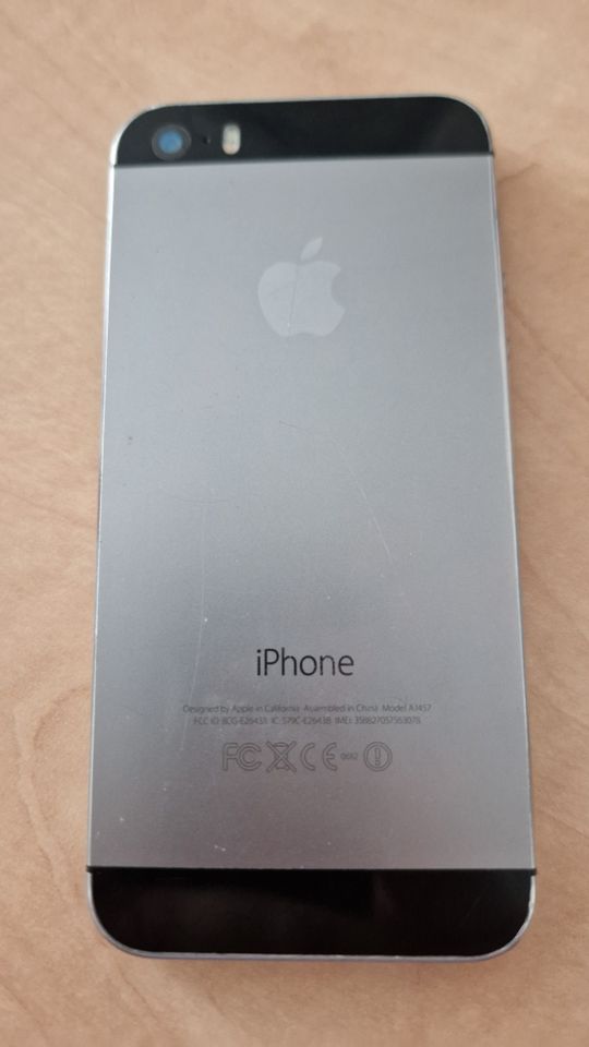 Apple iPhone 5s - 16GB Space Grau A1457 (GSM) gut erhalten Handy in Hamburg