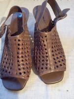 Schuhe von Tamaris.  Größe 39  Braun. Absatz/ 8,5 cm In guten Zu Niedersachsen - Braunschweig Vorschau