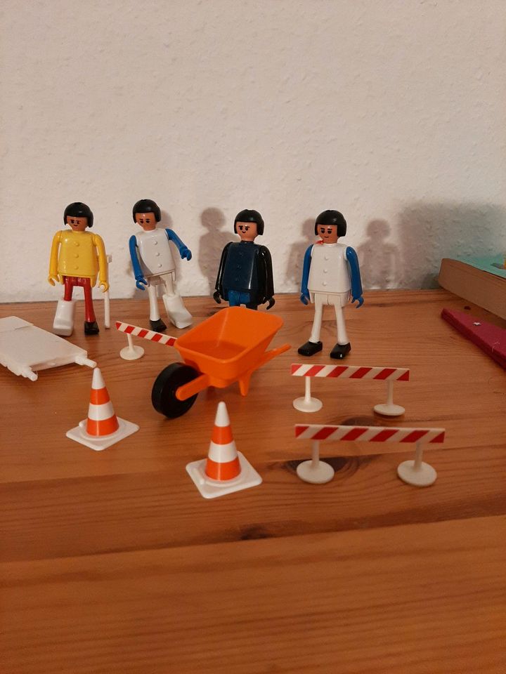 Playmobil Lego Figur 70er Jahre Set Krankenhaus Patient Baustelle in Bonn