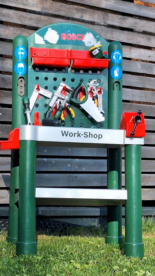 Werkbank Kinder Bosch, kleine Heimwerker, Werkzeug zum Spielen in Oberstdorf
