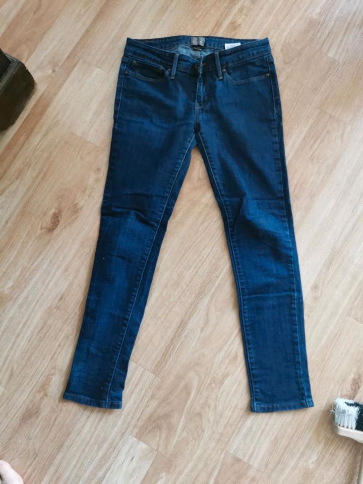 Levis Levi's Jeans skinny 4/27 in München