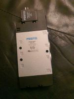 Festo Magnetventil CPE18 M1H 5L-1/4 Hessen - Schöneck Vorschau