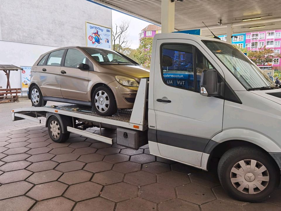 Abschleppdienst Autotransporter Pannenhilfe Abschleppwagen in Berlin