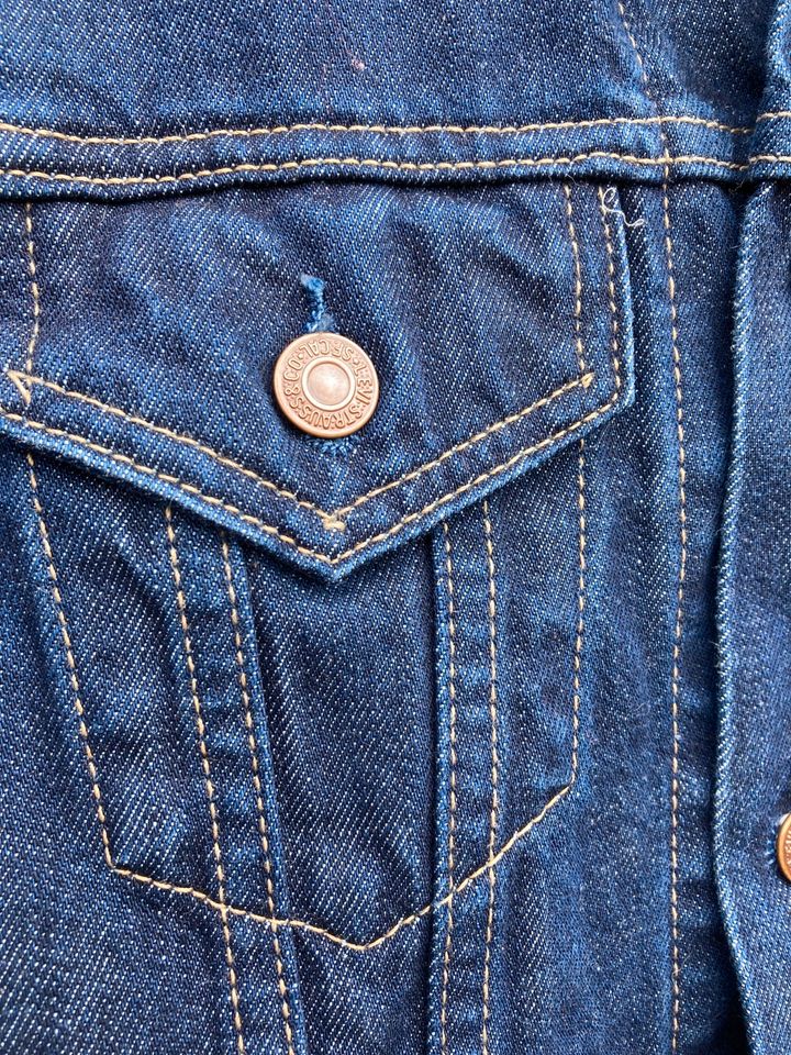 Jeansjacke Levi‘s S NEUWERTIG in Bleckede