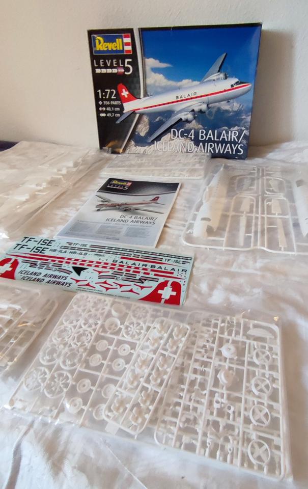 *NEU* DC-4 BALAIR ICELANDIC AIRWAYS Revell 1:72 Modellbausatz in Hügelsheim