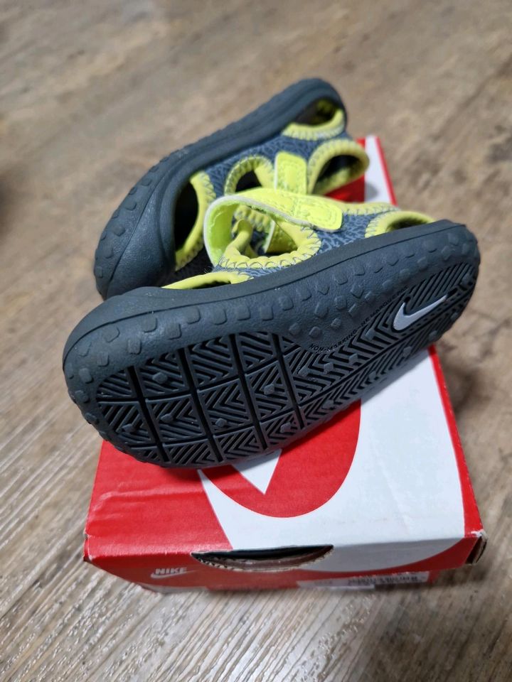 Nike Badeschuhe/Sandaletten Gr.19.5 in Westeregeln