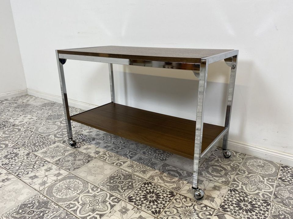 WMK Besonders schöner und sehr gut erhaltener dänischer Designer Servierwagen von Formica Dumbwaiter, minimalistisch, laminiert und verchromt # Beistelltisch Teewagen Couchtisch Vintage Loft 70er in Berlin