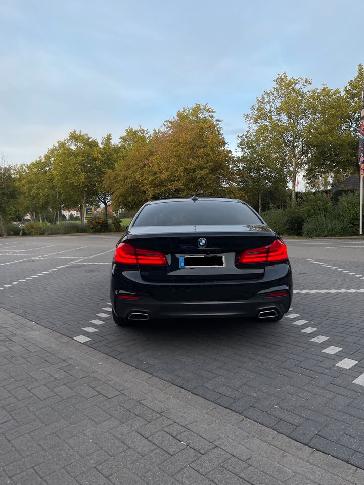 Bmw G30 540i xdrive Garantie, SHD, 360°,Navi Pro, 20, H&K in Hannover