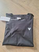 Basic Shirt, schwarz, Herz, s.Oliver, Größe 38, neu! Nordrhein-Westfalen - Legden Vorschau