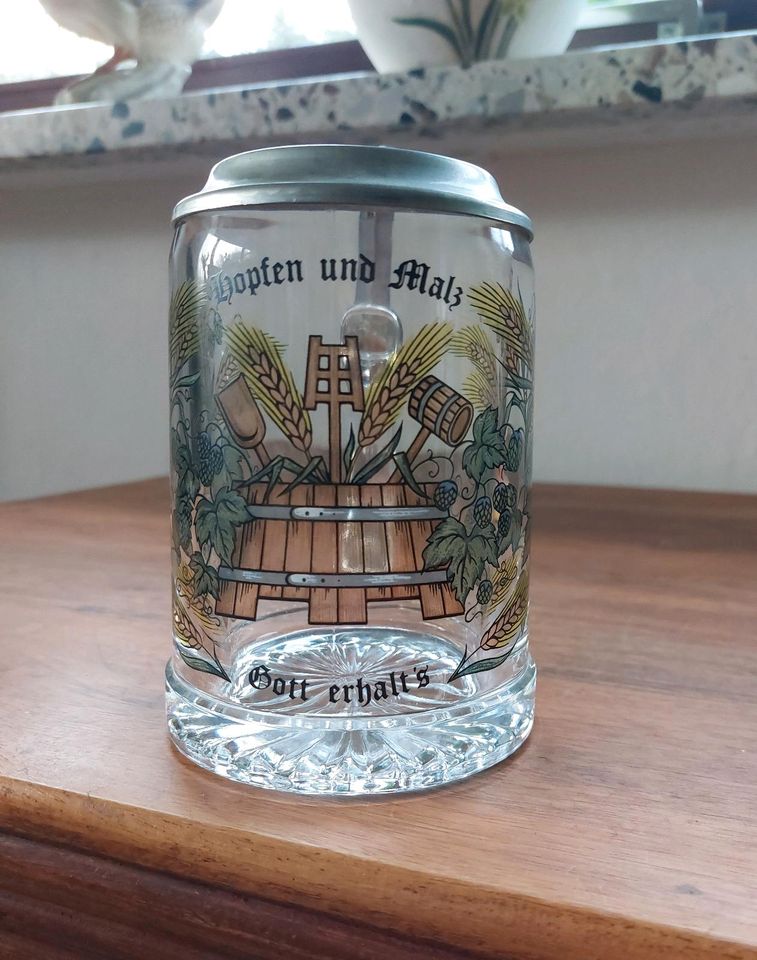 Bierkrug Glas mit Zinndeckel in Negernbötel